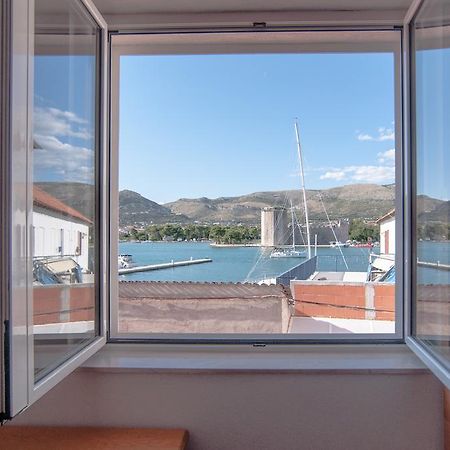 Hostel Marina Trogir Exterior photo